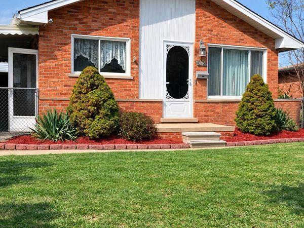 820 S Venoy Road, Westland, MI 48186