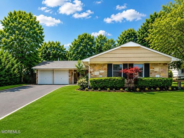 186 Van Brackle Road, Aberdeen, NJ 07747