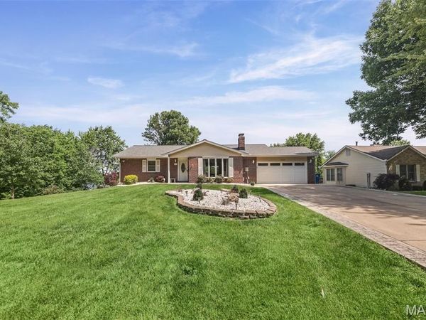 2008 Dubloon Court , Edwardsville, IL 62025