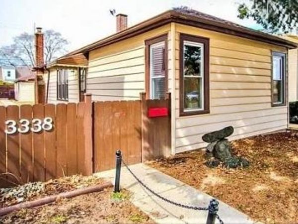3338 N Oriole Avenue, Chicago, IL 60634