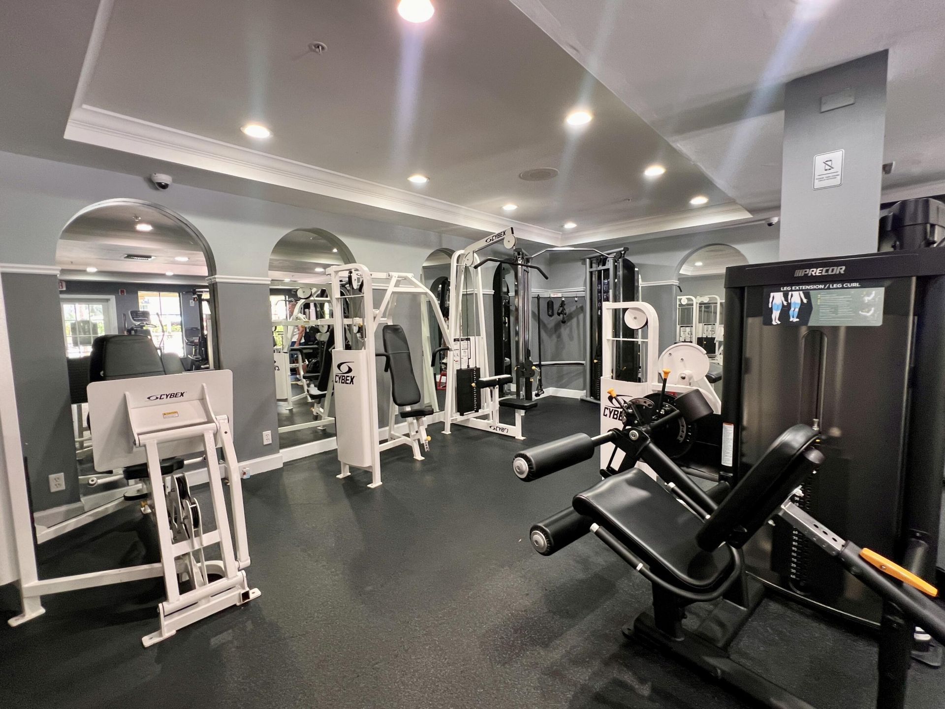 630 S Sapodilla Avenue, Unit 204, West Palm Beach, FL 33401 Photo