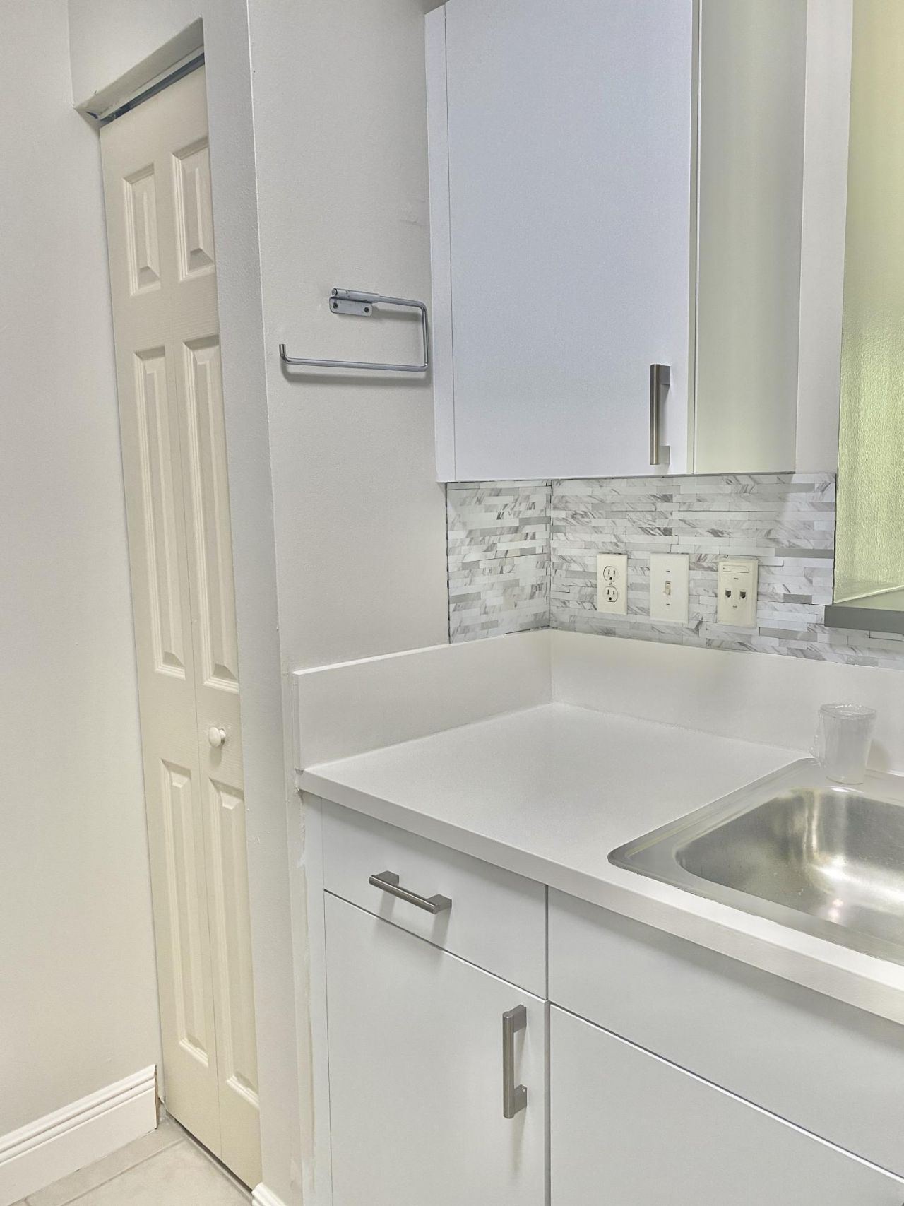 630 S Sapodilla Avenue, Unit 204, West Palm Beach, FL 33401 Photo