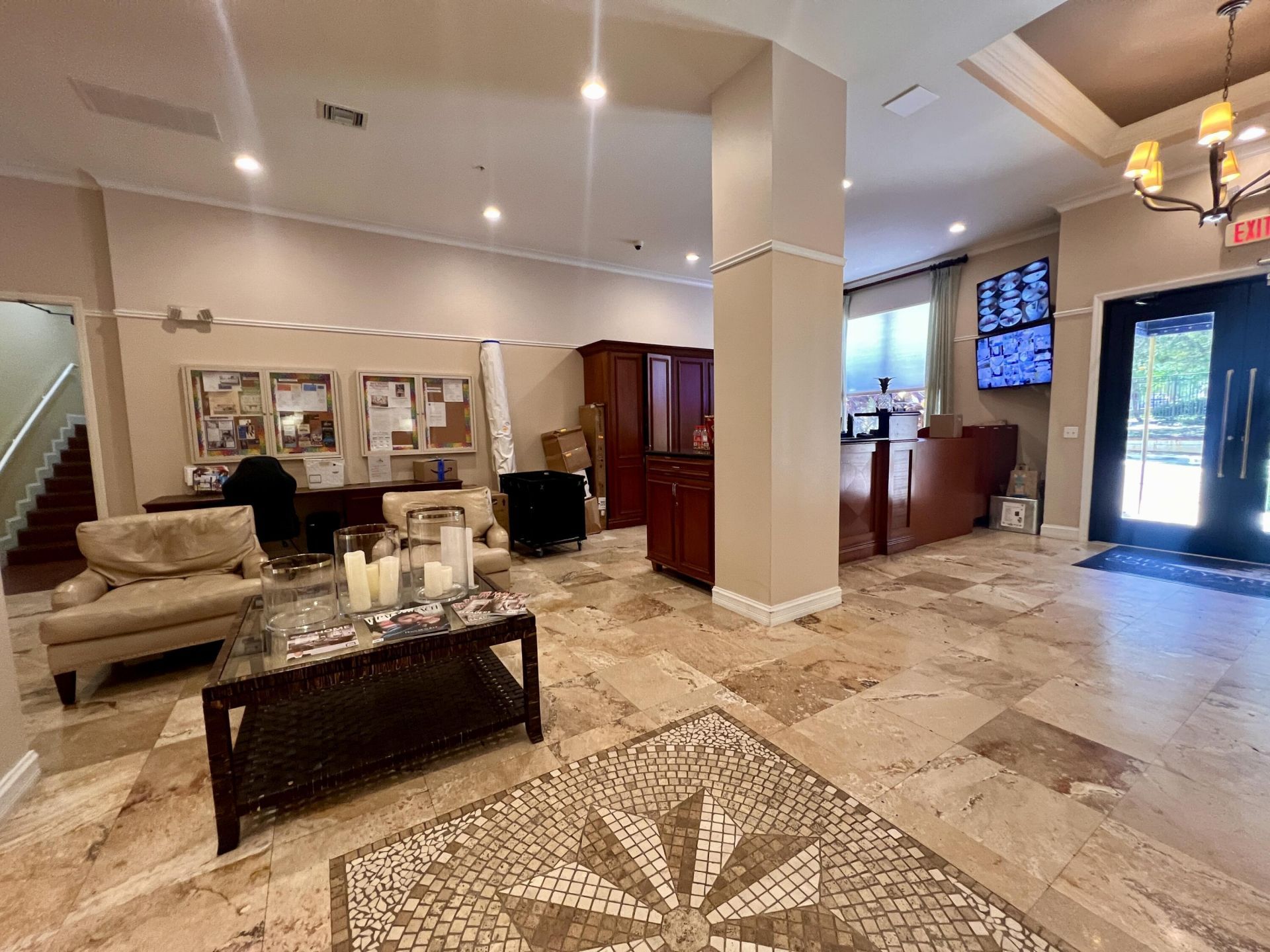 630 S Sapodilla Avenue, Unit 204, West Palm Beach, FL 33401 Photo
