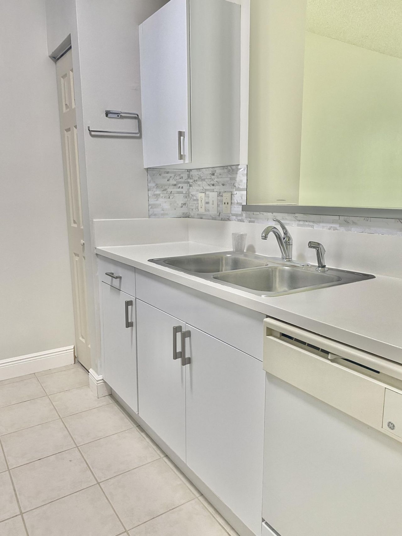 630 S Sapodilla Avenue, Unit 204, West Palm Beach, FL 33401 Photo