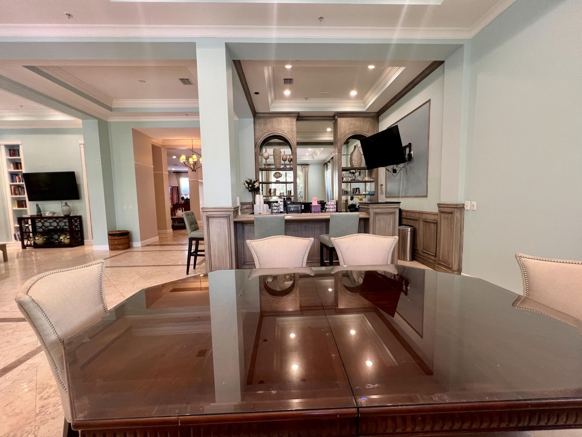 630 S Sapodilla Avenue, Unit 204, West Palm Beach, FL 33401 Photo