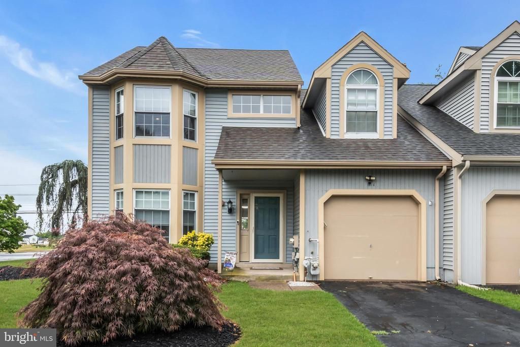 1 SPRUCE COURT, NEWTOWN, PA 18940