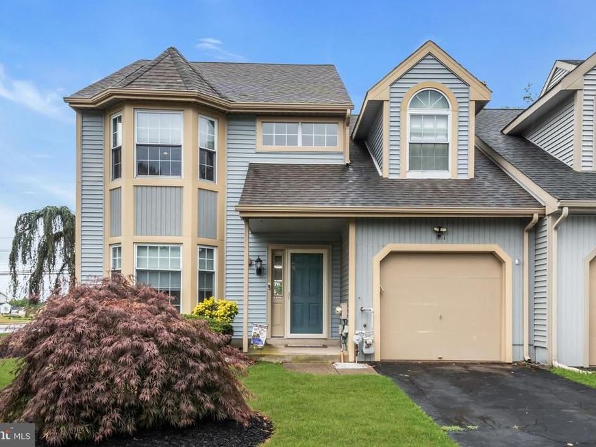 1 Spruce Court, Newtown, PA 18940 Main Photo