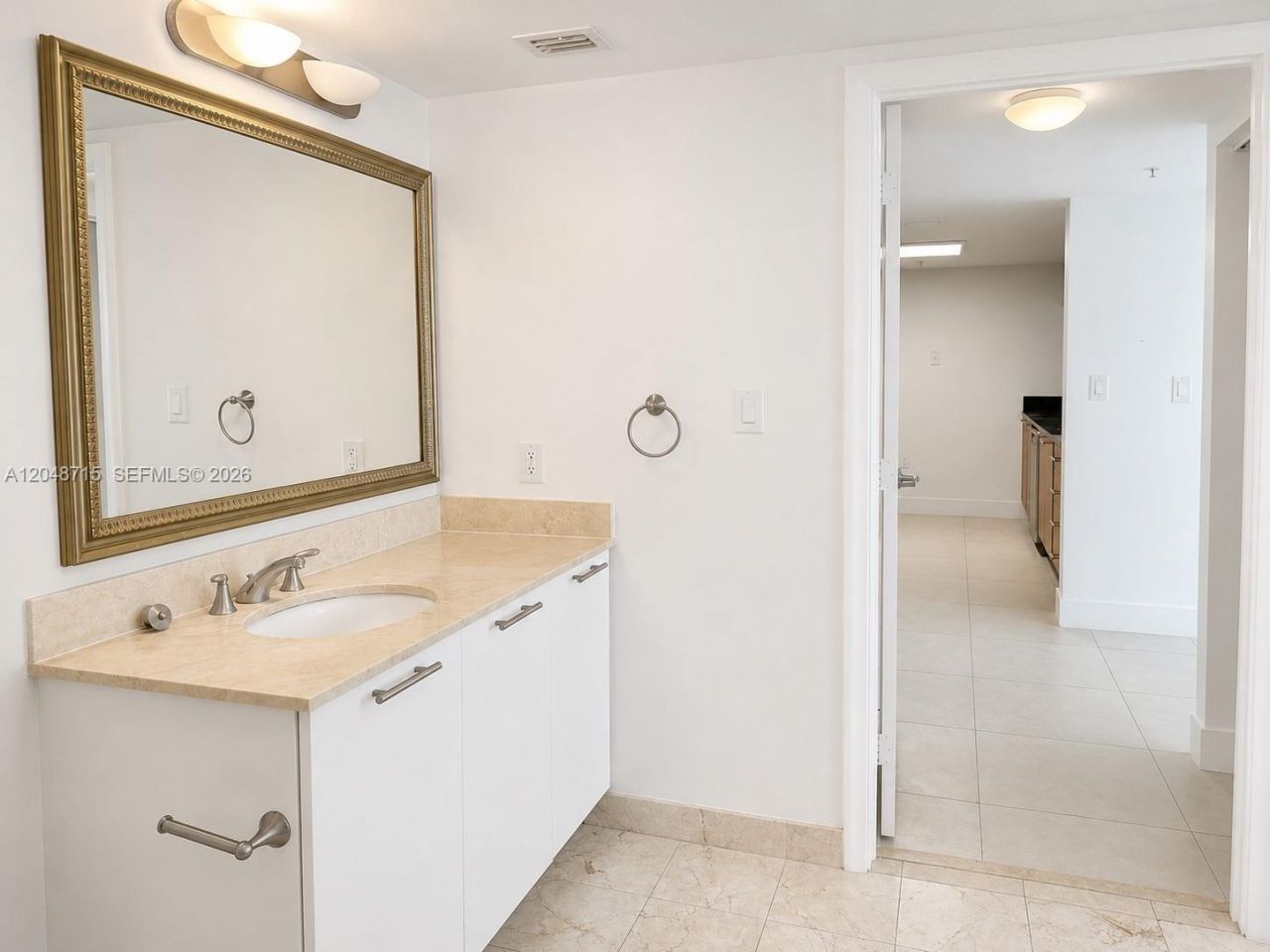 1800 N Bayshore Dr , Unit 4102, Miami, FL 33132 Photo