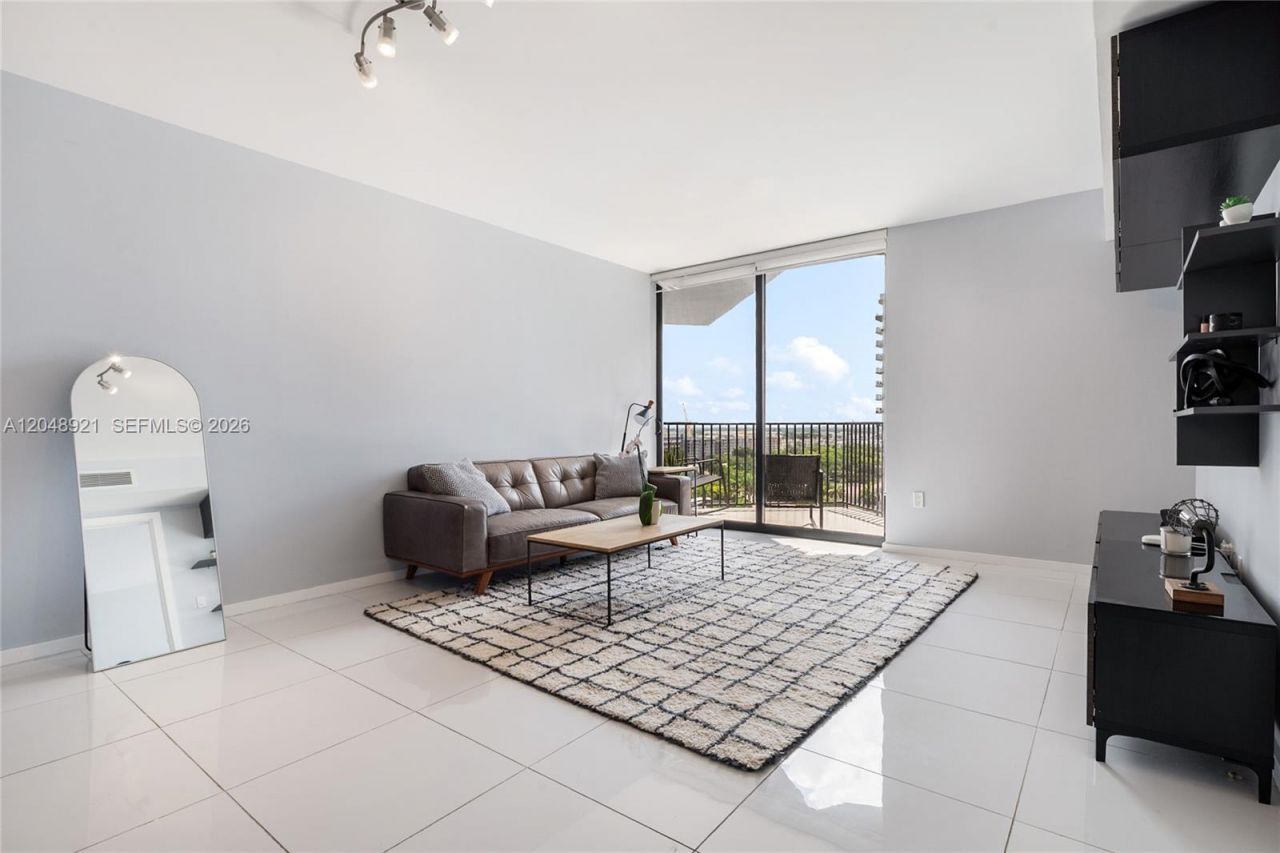 5252 NW 85th Ave , Unit 1005, Doral, FL 33166 Photo