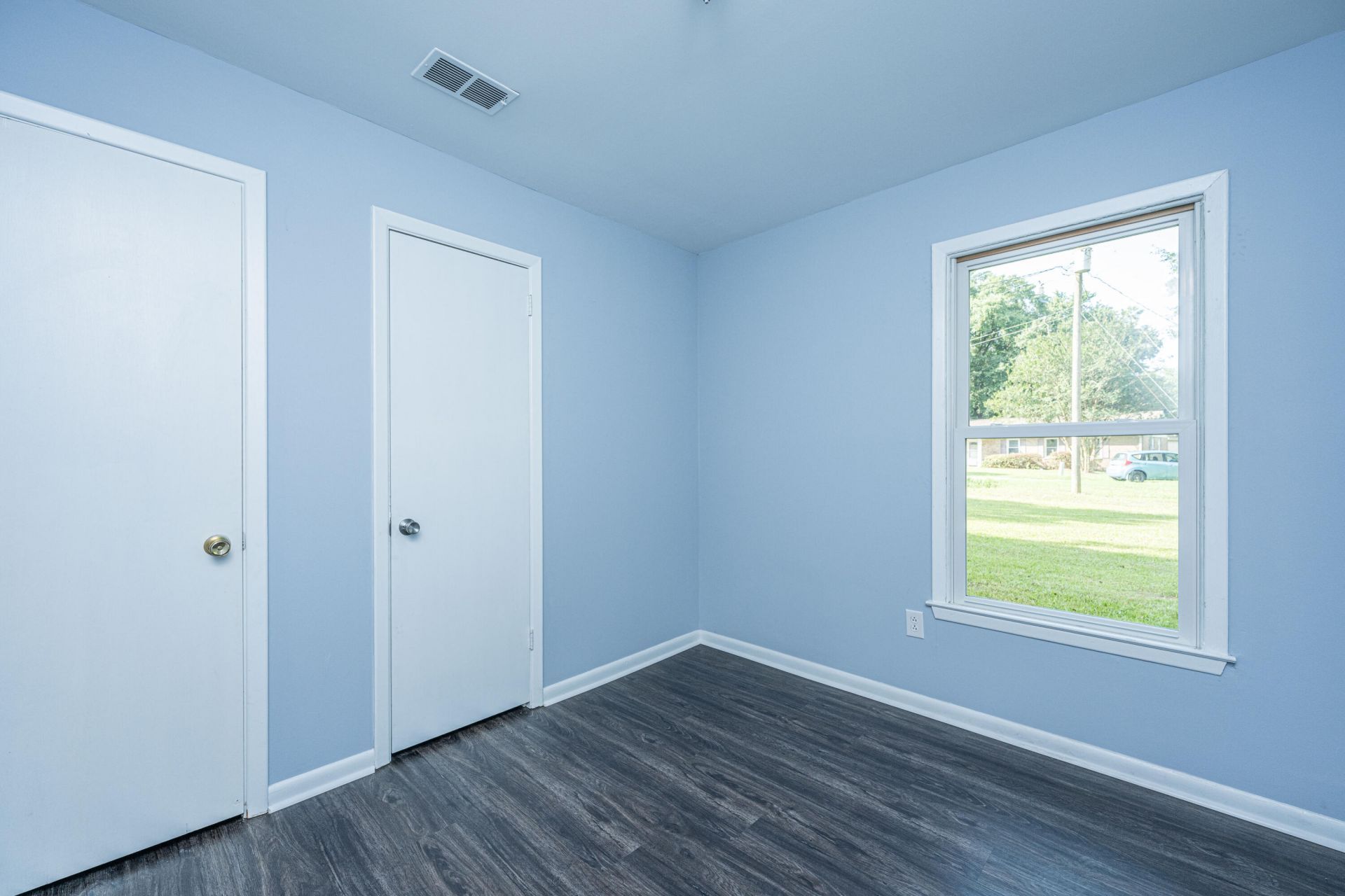4472 Elderwood Court Photo 16