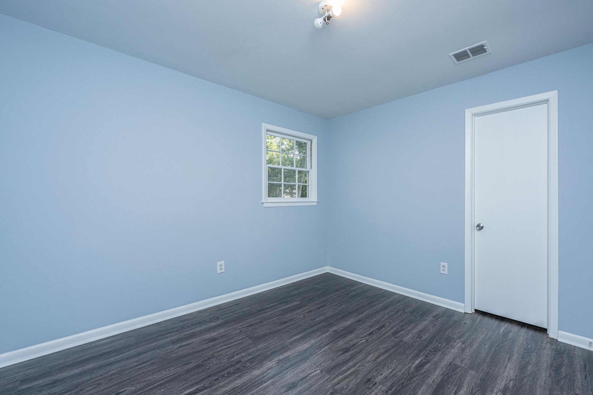 4472 Elderwood Court Photo 24