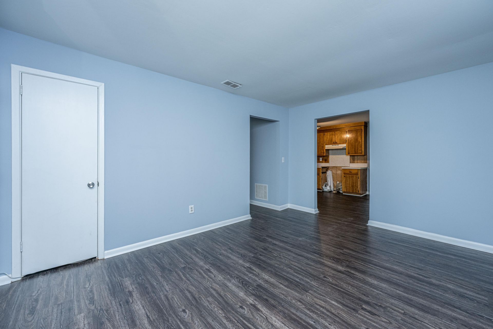 4472 Elderwood Court Photo 7