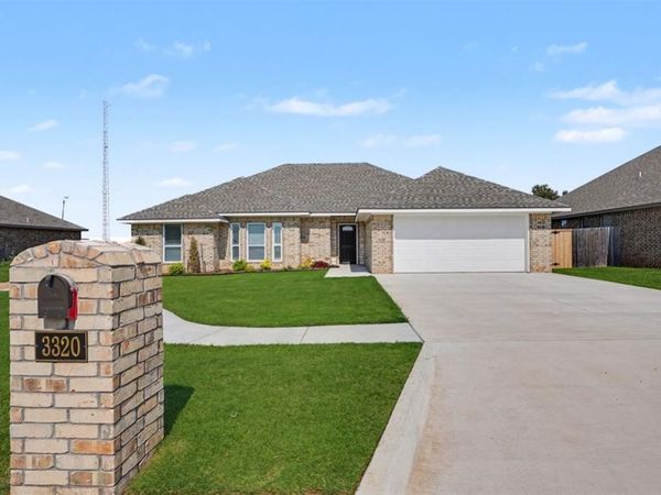 3320 Continental Court, Altus, OK 73521