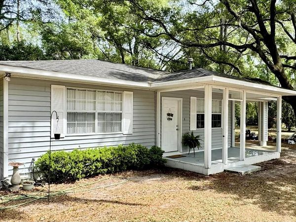 822 S Main, Trenton, FL 32693