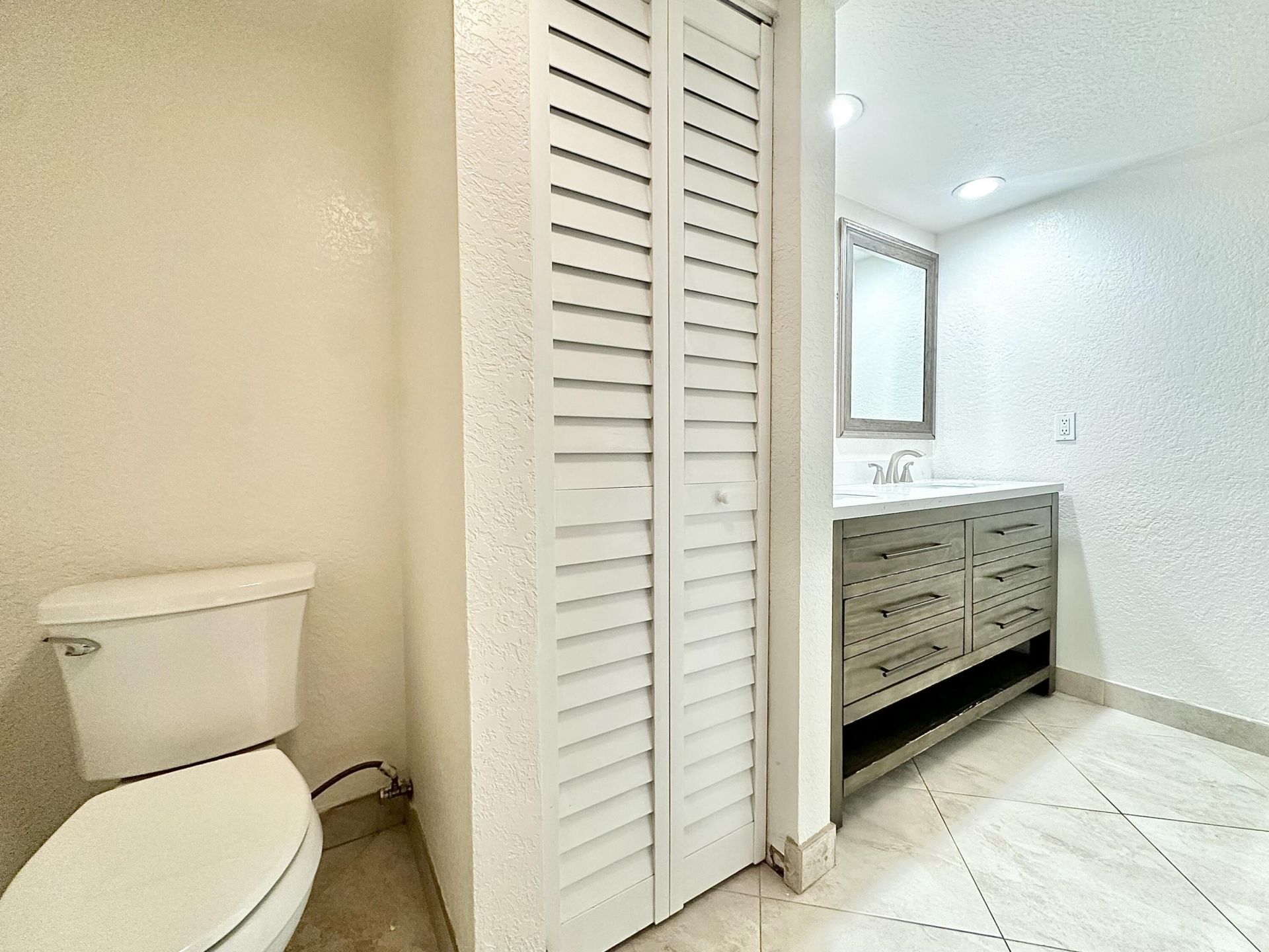 251 Lake Arbor Drive, Palm Springs, FL 33461 Photo