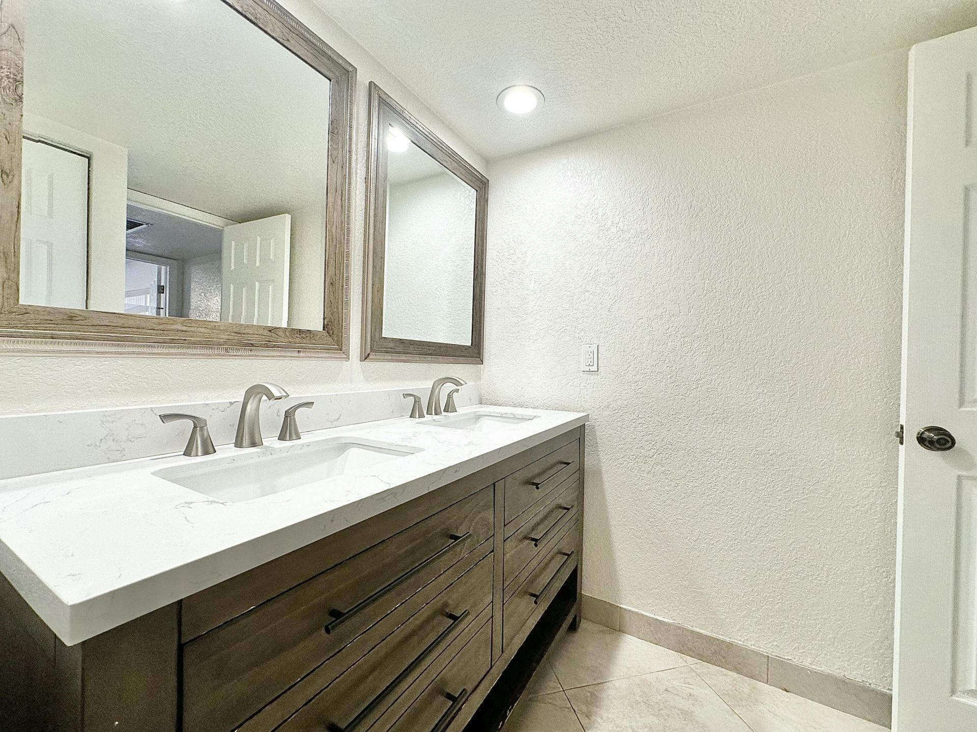 251 Lake Arbor Drive, Palm Springs, FL 33461 Photo