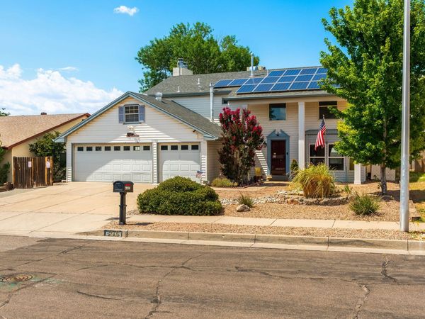 6845 Vivian Drive NE, Albuquerque, NM 87109