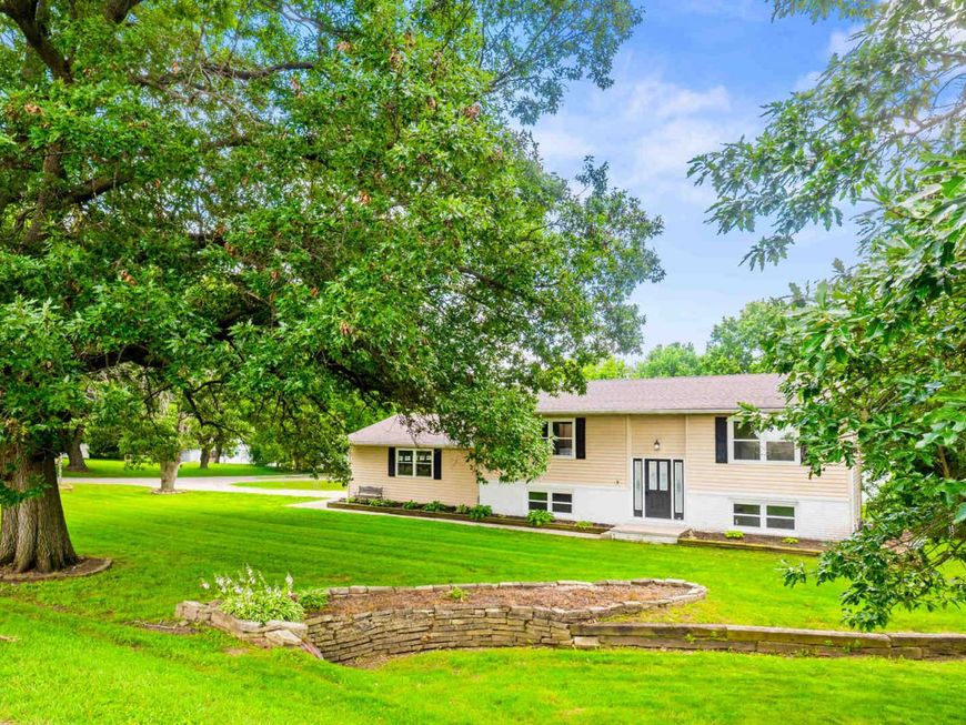 Main Photo