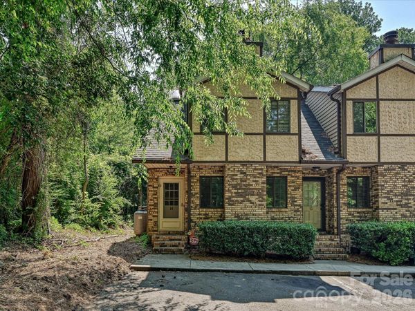 9111 Sharonbrook Drive, Charlotte, NC 28210