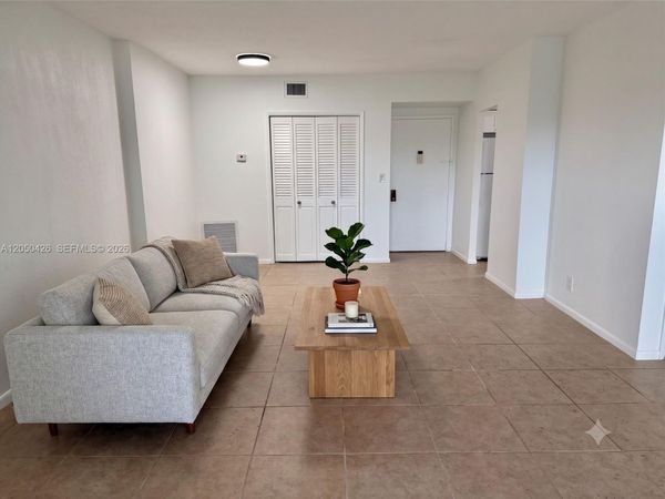 4400 Hillcrest Dr , Unit 308A, Hollywood, FL 33021