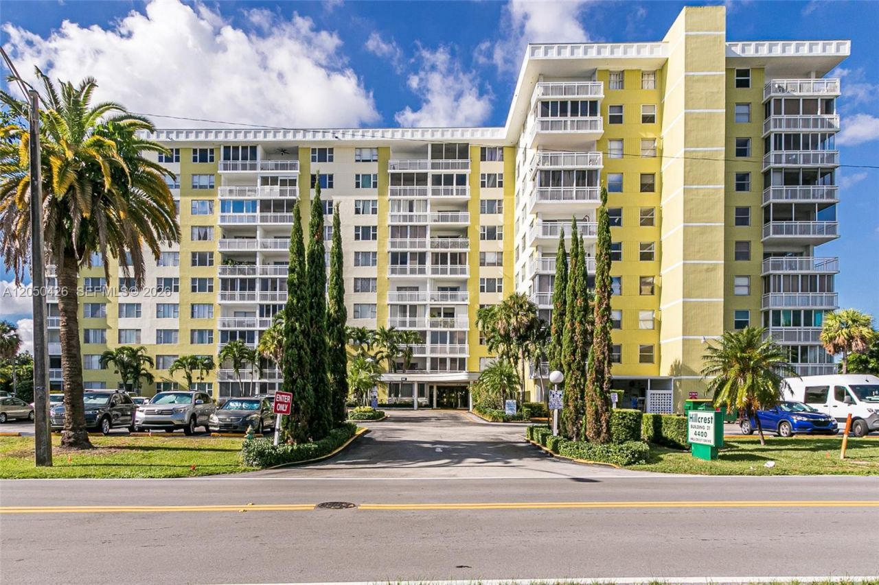 4400 Hillcrest Dr, Unit 308A, Hollywood, FL 33021 Photo