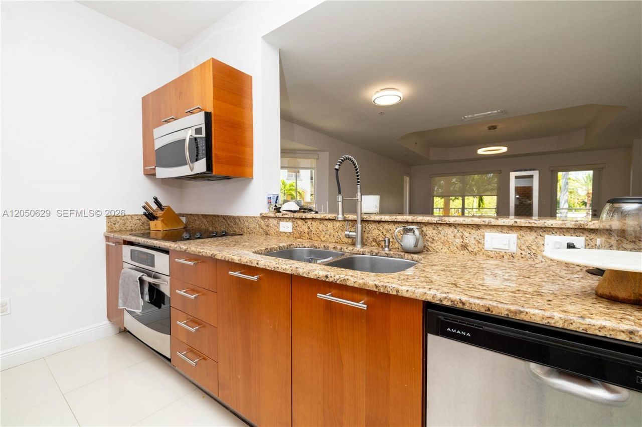 18451 NE 27th Pl, Aventura, FL 33160 Photo