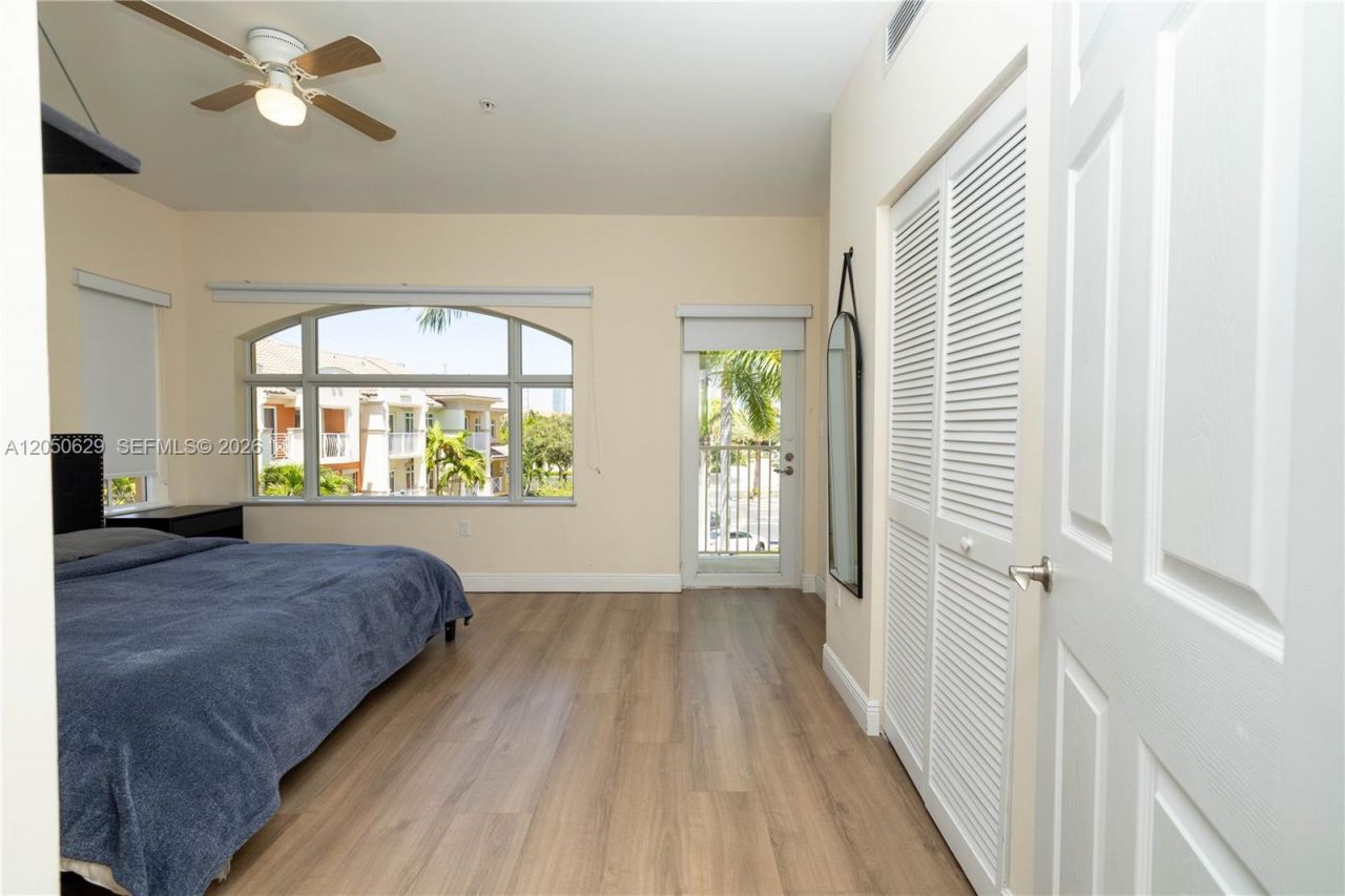 18451 NE 27th Pl, Aventura, FL 33160 Photo