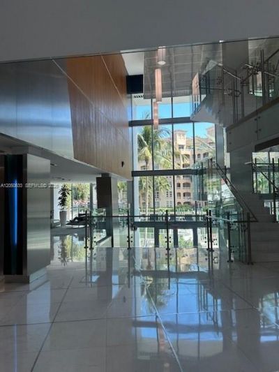2950 NE 188th St , Unit 216, Aventura, FL 33180 Photo