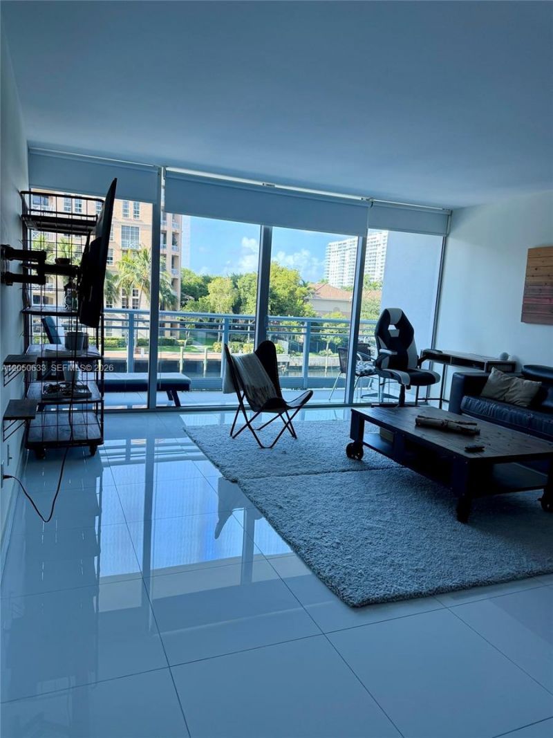 2950 NE 188th St , Unit 216, Aventura, FL 33180 Photo