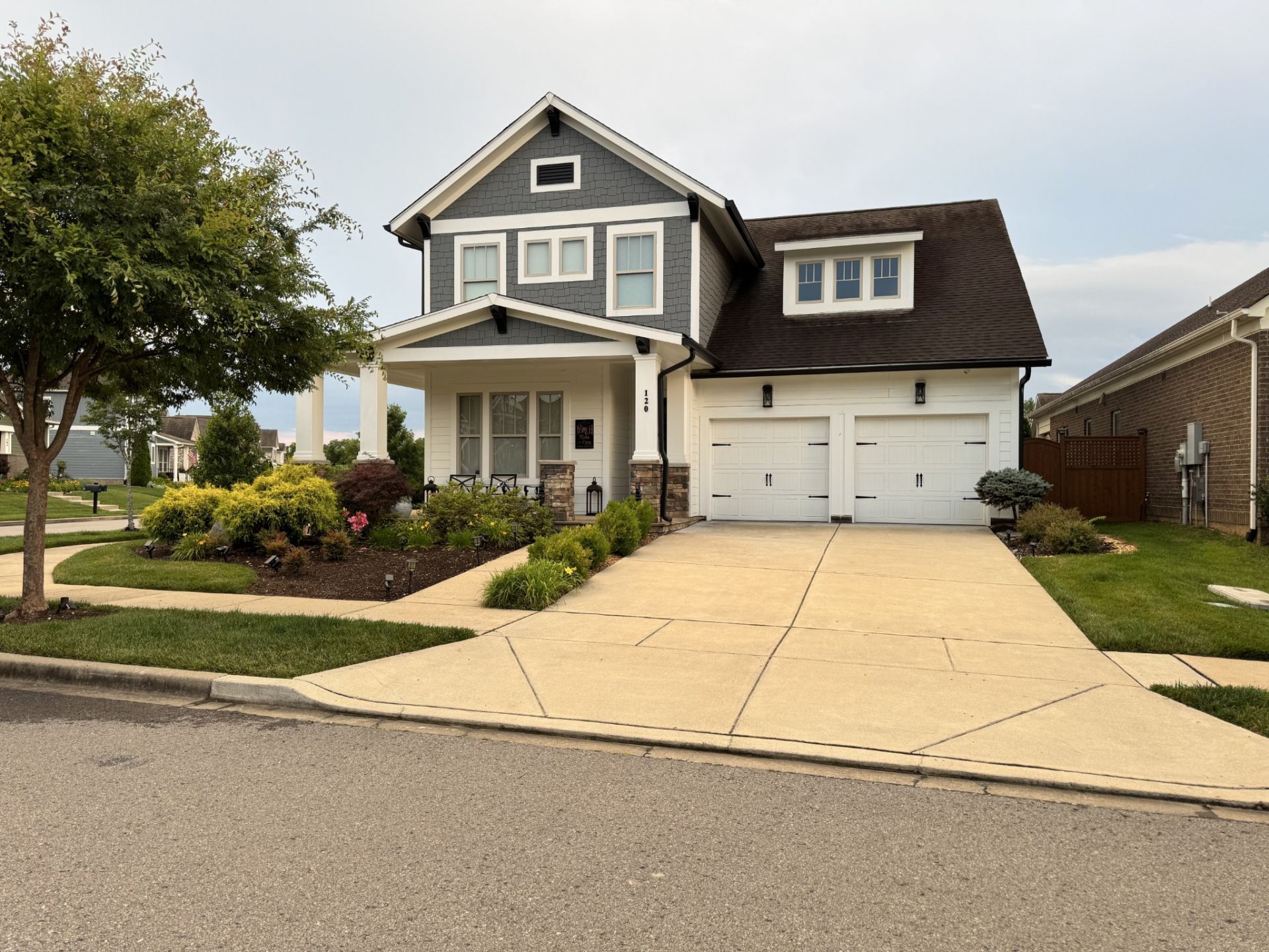 120 Championship Pl , Hendersonville, TN 37075 Main Photo