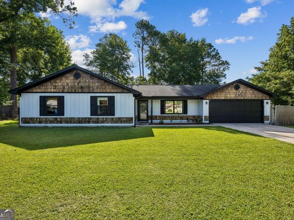 112 Buck Island Court, Kingsland, GA 31548