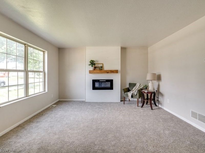 344 2nd Street SW, Brewster, OH 44613 Photo 4
