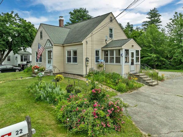 22 Medlyn Street, Milford, NH 03055