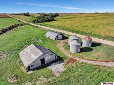 14098 S 176th Road, Adams, NE 68301