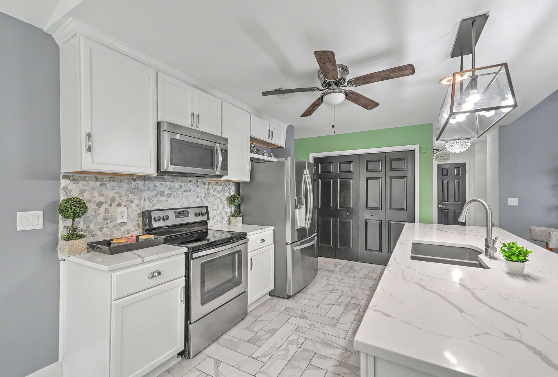 1413 Spanish Moss Court Photo 20