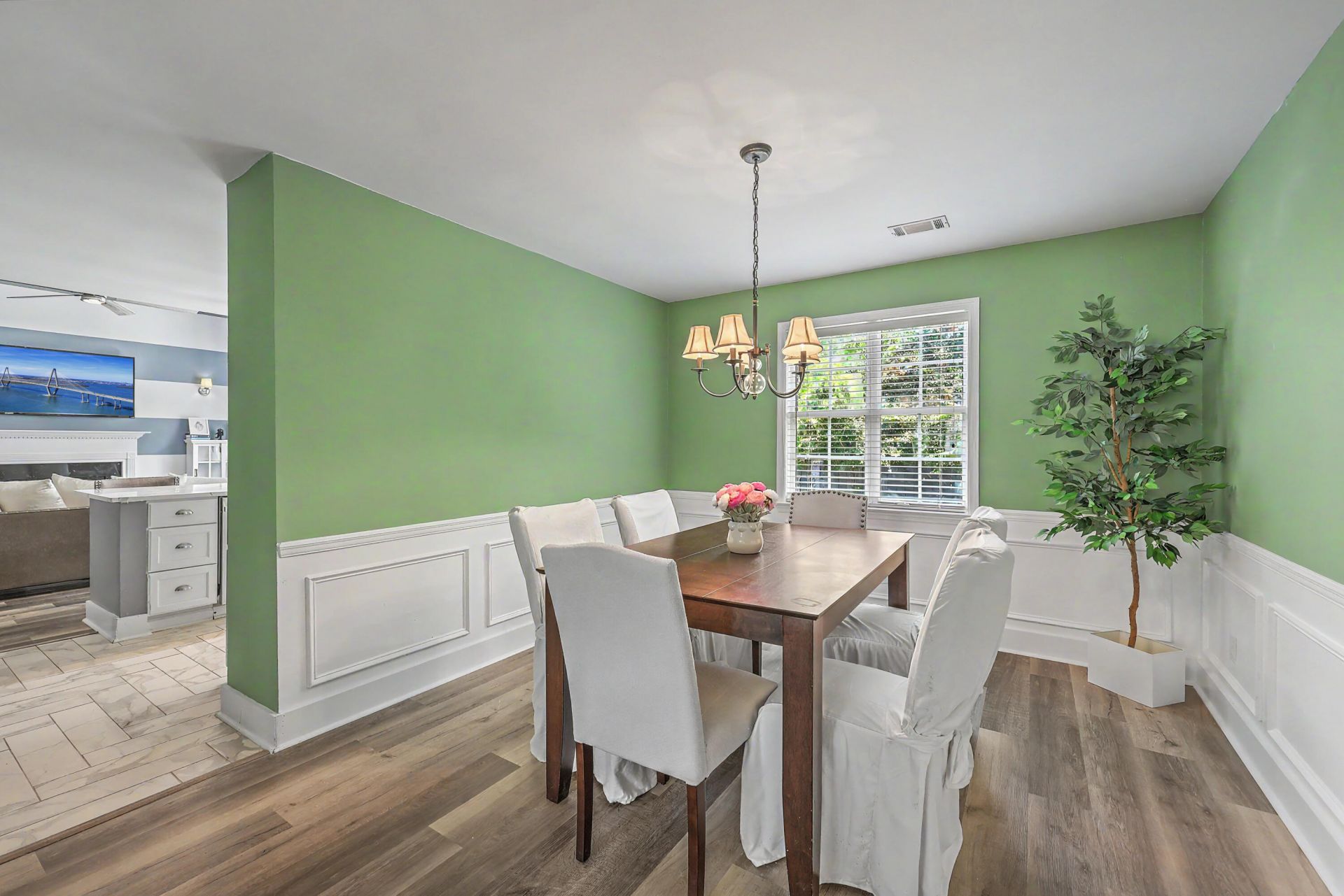 1413 Spanish Moss Court Photo 23