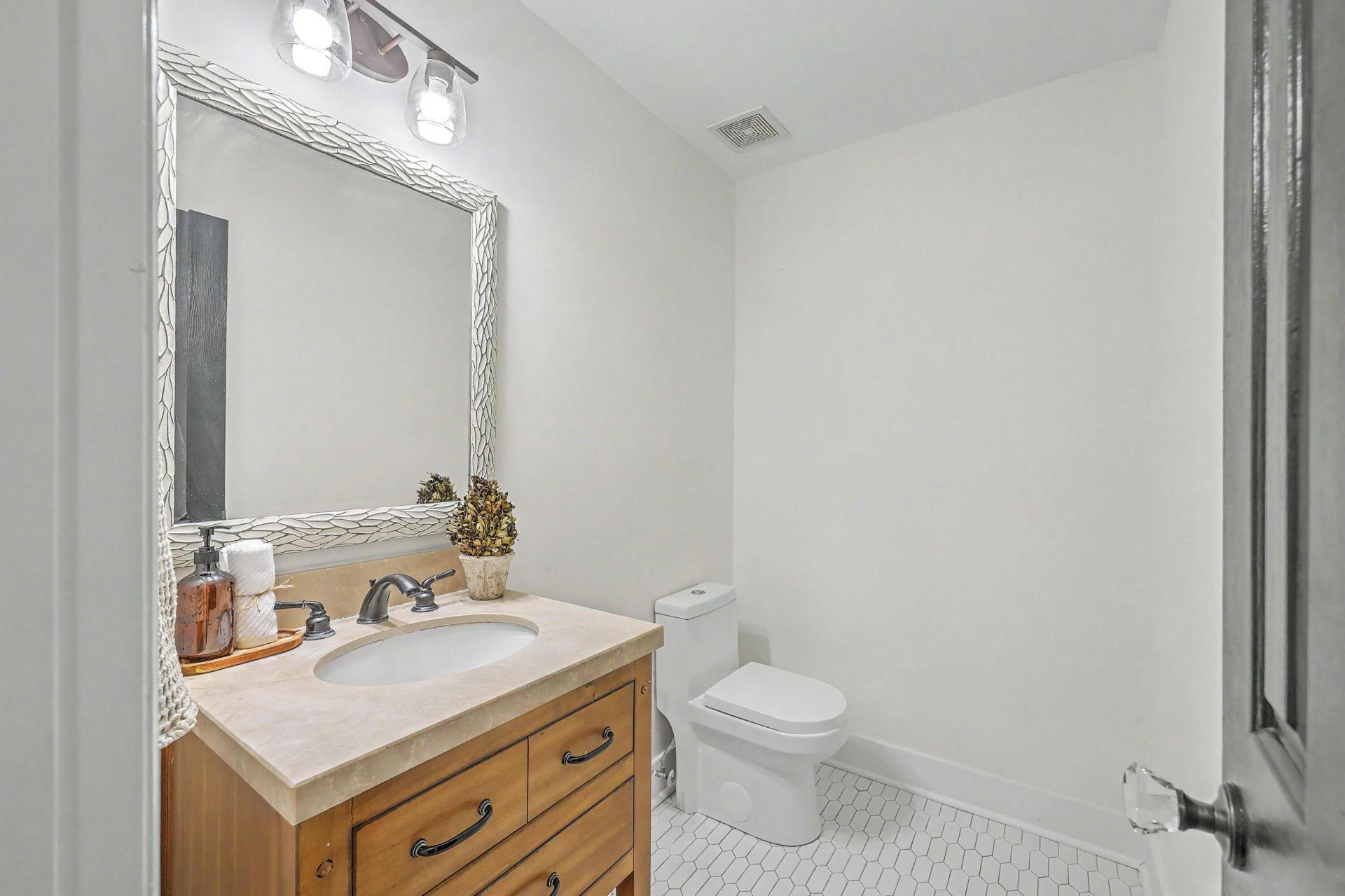 1413 Spanish Moss Court Photo 26