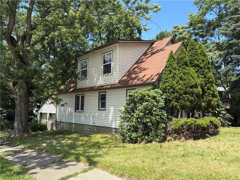 438 Baldwin Road, Akron, OH 44312 Photo 2