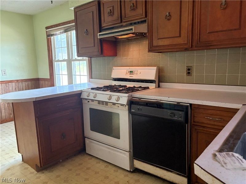 438 Baldwin Road, Akron, OH 44312 Photo 6