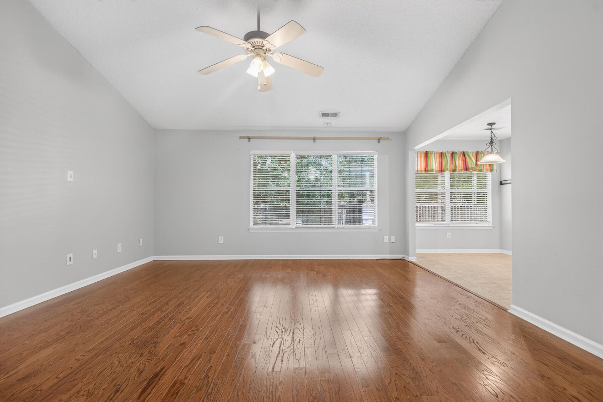 5316 Tidewater Drive Photo 20
