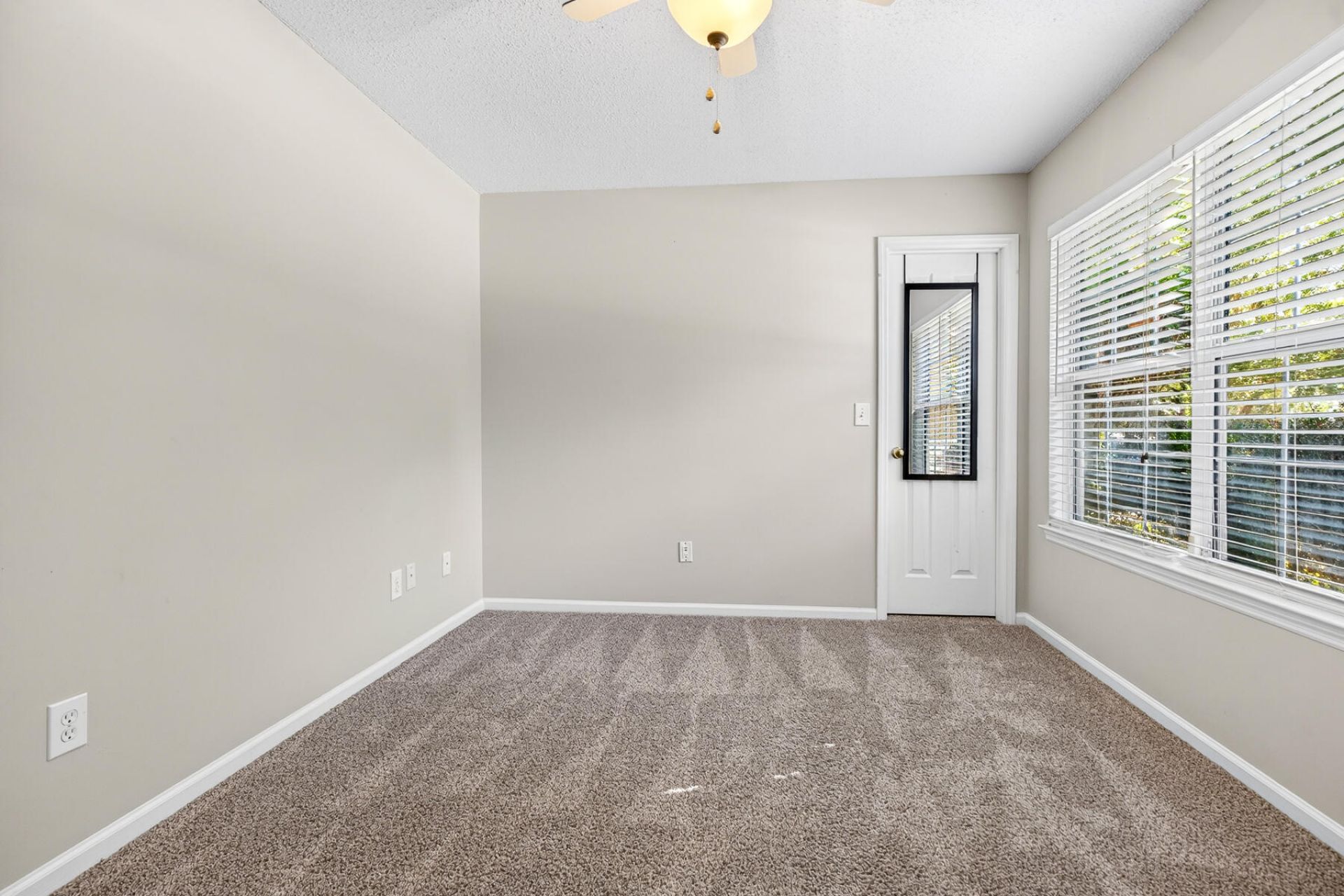 5316 Tidewater Drive Photo 27