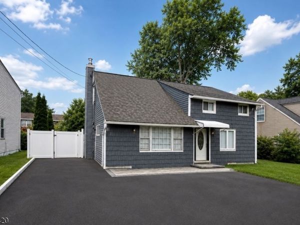 215 Johnson Ave, Piscataway, NJ 08854