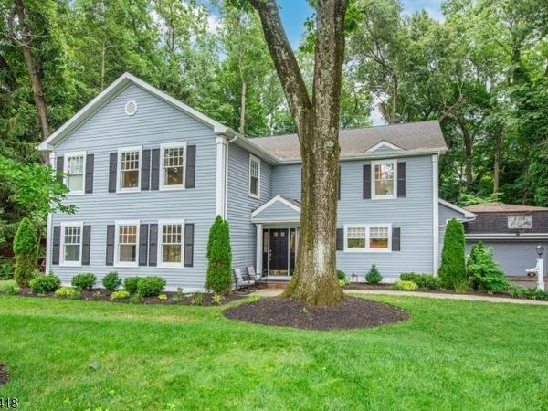 38 Valley View Ave, Summit, NJ 07901