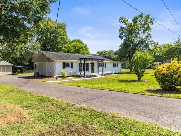 1125 Rembrandt Drive SW, Concord, NC 28027