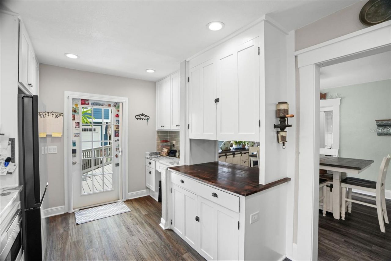 636 Wilkie Street, Dunedin, FL 34698 Photo