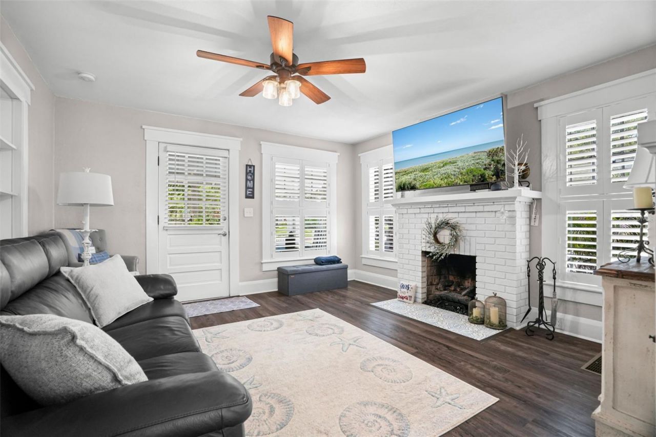 636 Wilkie Street, Dunedin, FL 34698 Photo