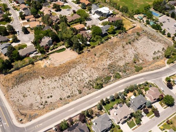 2985 E HOLLOW MILL DR S, Cottonwood Heights, UT 84121