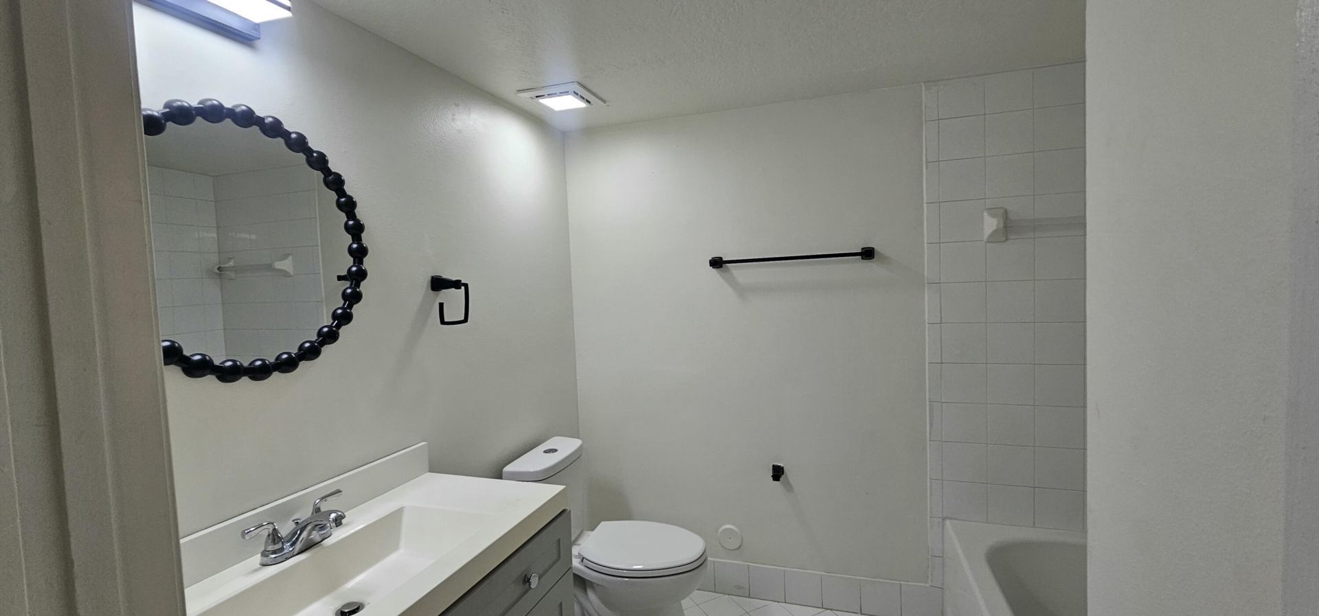 3770 N Jog Road, Unit 101, West Palm Beach, FL 33411 Photo