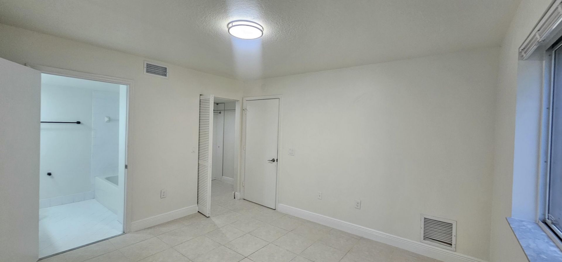 3770 N Jog Road, Unit 101, West Palm Beach, FL 33411 Photo