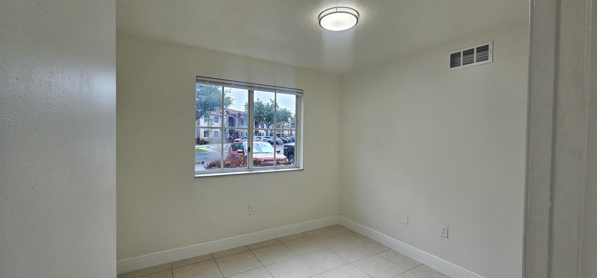 3770 N Jog Road, Unit 101, West Palm Beach, FL 33411 Photo
